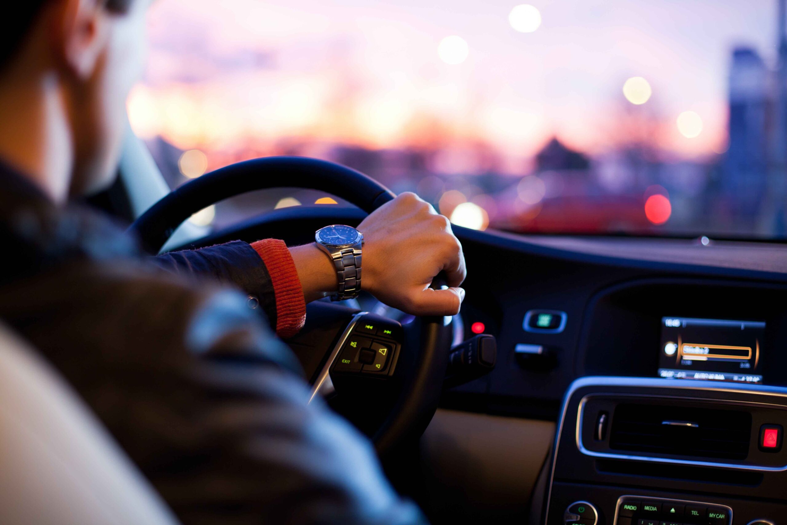 Luxurious Arrival Experience Singapore Airport Transfer Service scaled